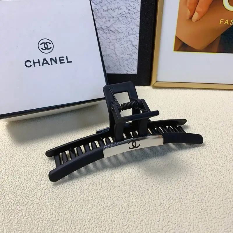 Chanel Hair Grab Clip 12lyx21 (8)